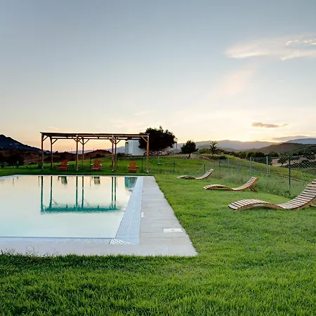 Santu Martine With Pool Villa