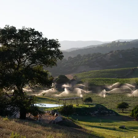 Santu Martine With Pool Villa